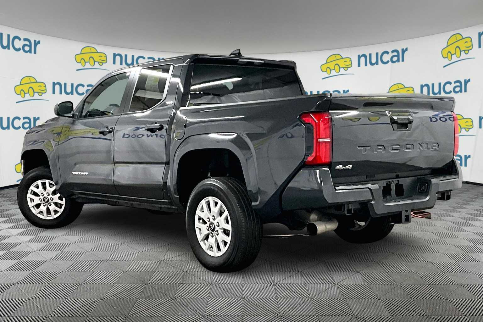 2024 Toyota Tacoma SR5 - Photo 4