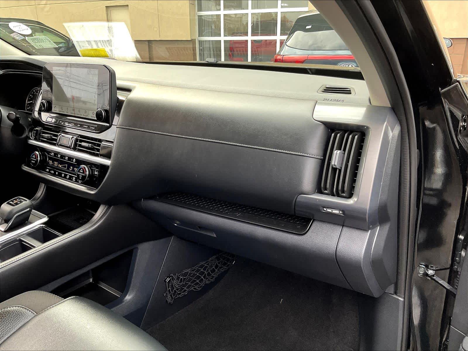 2023 Nissan Pathfinder SL - Photo 13