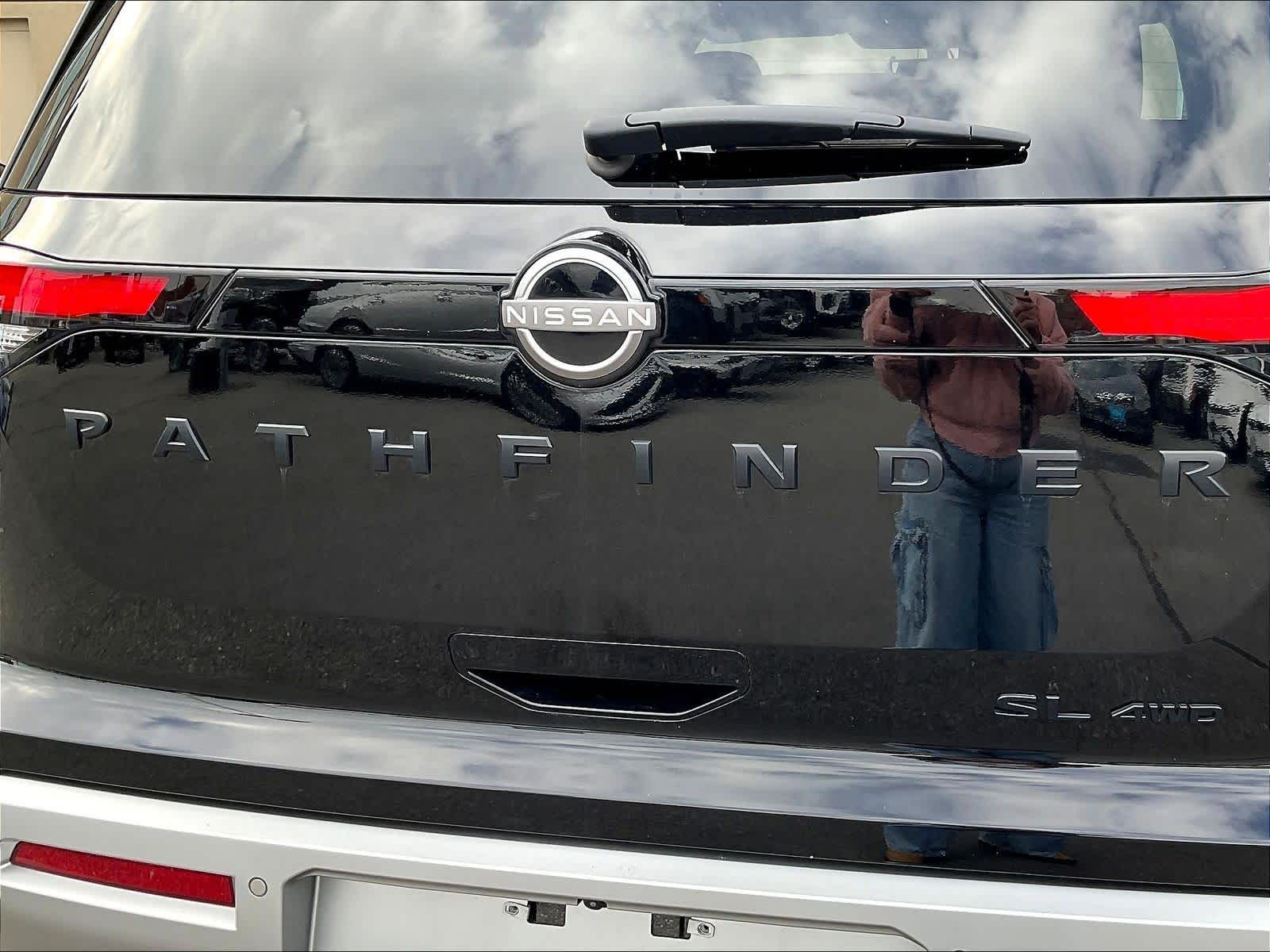 2023 Nissan Pathfinder SL - Photo 28