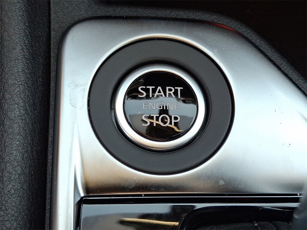 2025 Nissan Sentra SV - Photo 15