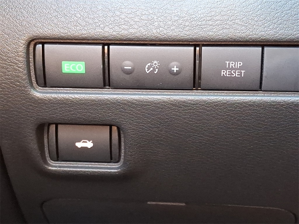 2025 Nissan Sentra SV - Photo 17