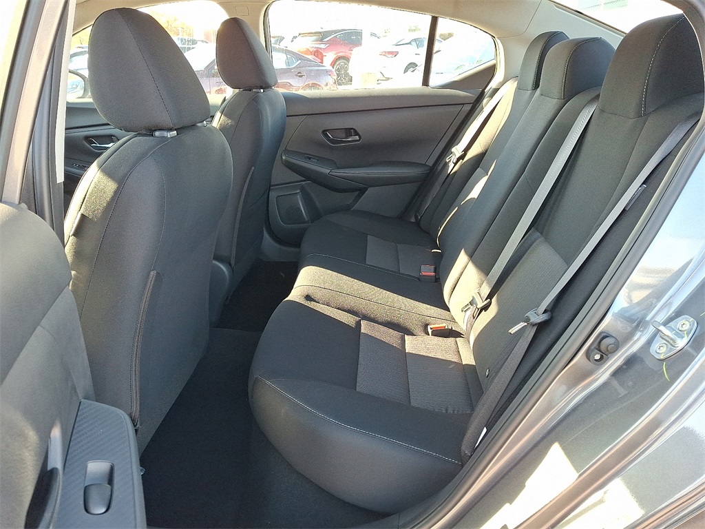 2025 Nissan Sentra SV - Photo 6