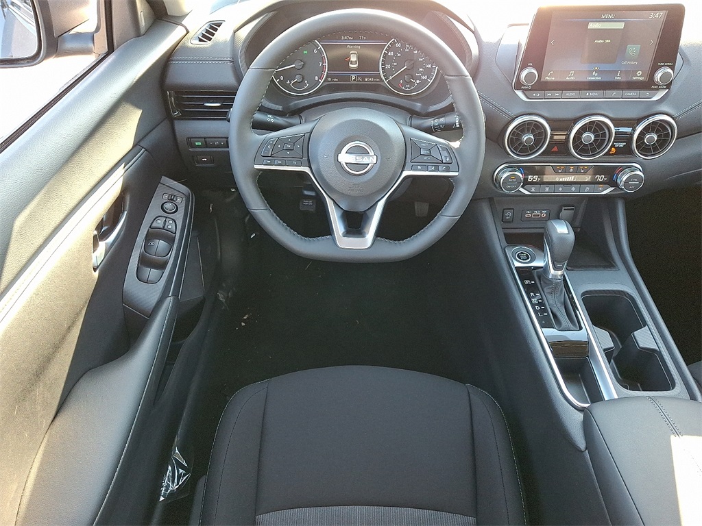 2025 Nissan Sentra SV - Photo 7