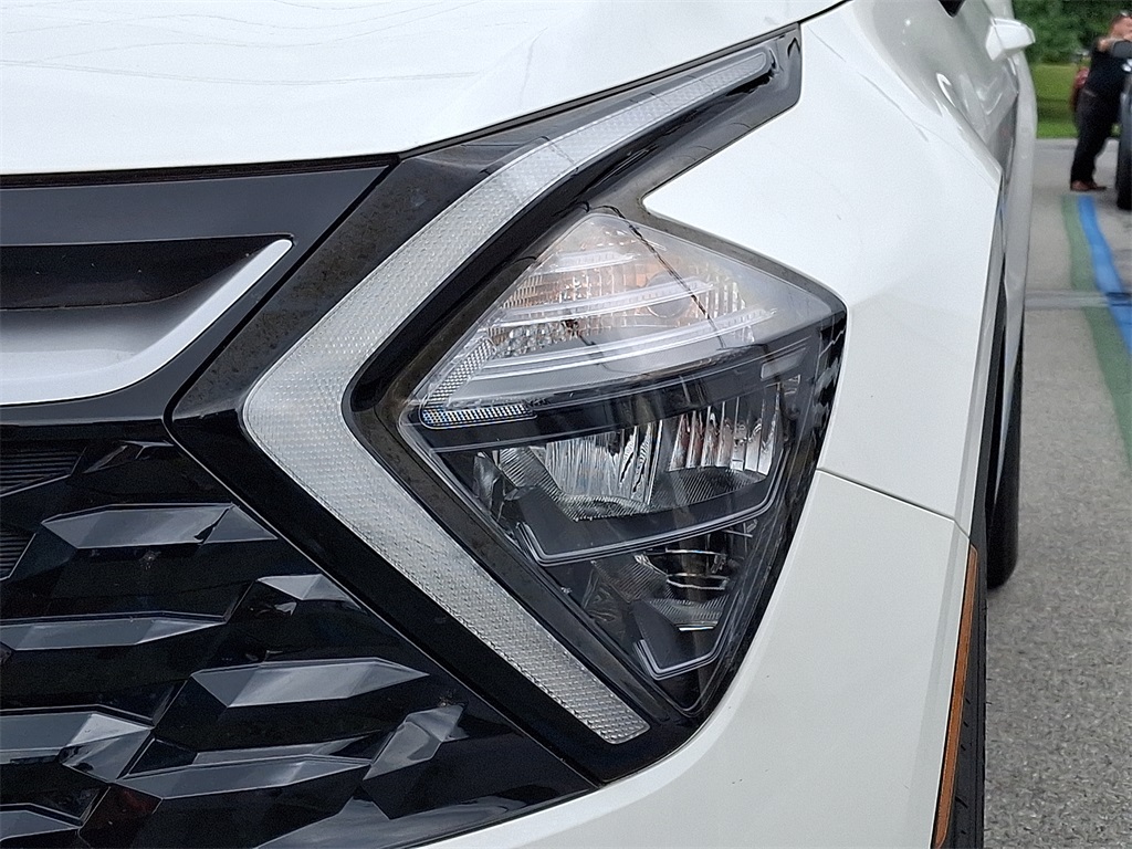 2023 Kia Sportage Hybrid EX - Photo 8