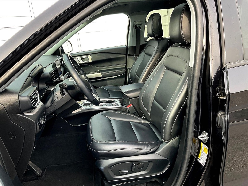 2023 Ford Explorer XLT - Photo 10