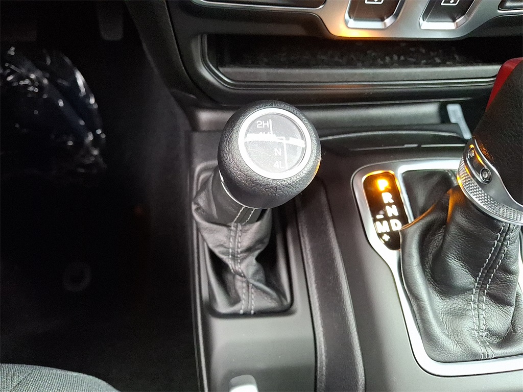 2026 Jeep Wrangler Sport - Photo 15