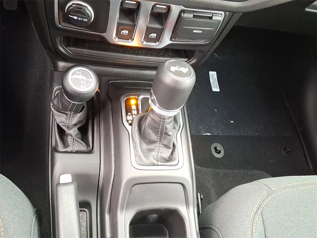 2026 Jeep Wrangler Sport - Photo 9