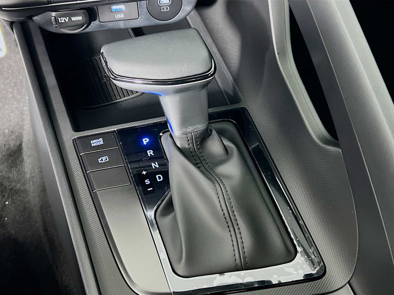 2025 Hyundai Elantra SEL Sport - Photo 11
