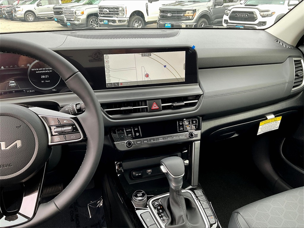 2026 Kia Seltos EX - Photo 13