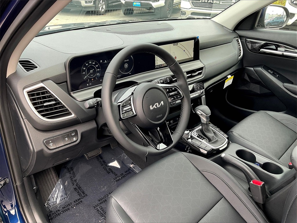 2026 Kia Seltos EX - Photo 9