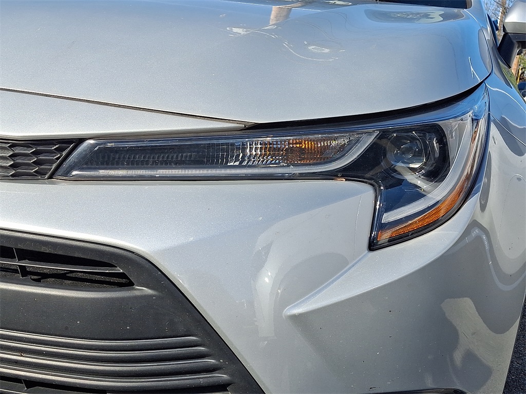 2023 Toyota Corolla LE - Photo 7