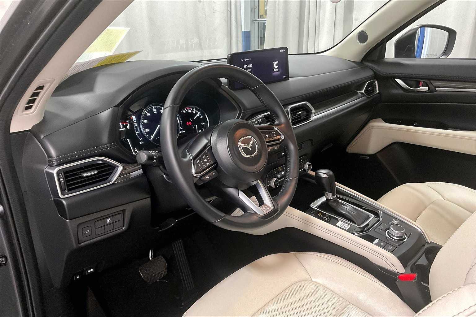 2023 Mazda CX-5 2.5 S Premium Package - Photo 8