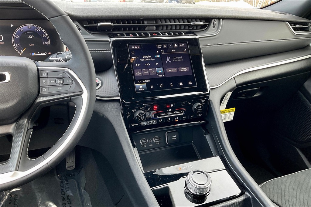 2025 Jeep Grand Cherokee Altitude X - Photo 13