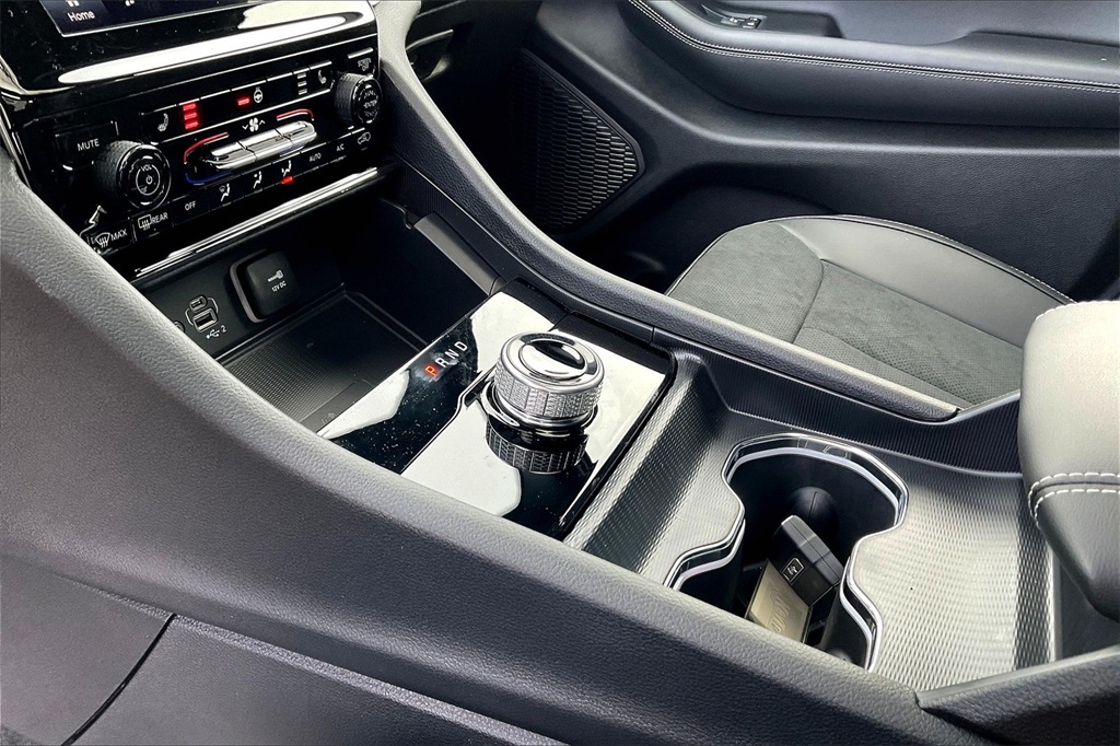 2025 Jeep Grand Cherokee Altitude X - Photo 14