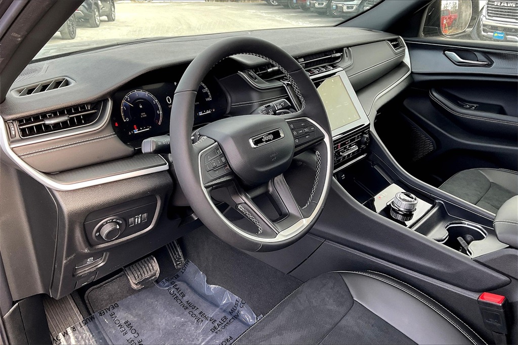 2025 Jeep Grand Cherokee Altitude X - Photo 9