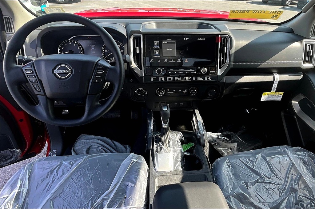 2025 Nissan Frontier SV - Photo 21