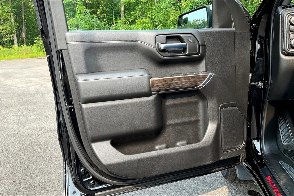 2020 Chevrolet Silverado 1500 LT - Photo 9