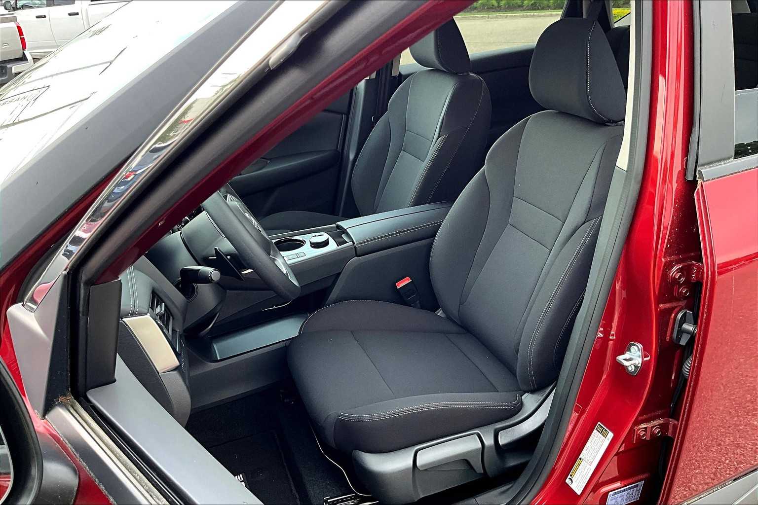 2024 Nissan Rogue S - Photo 11