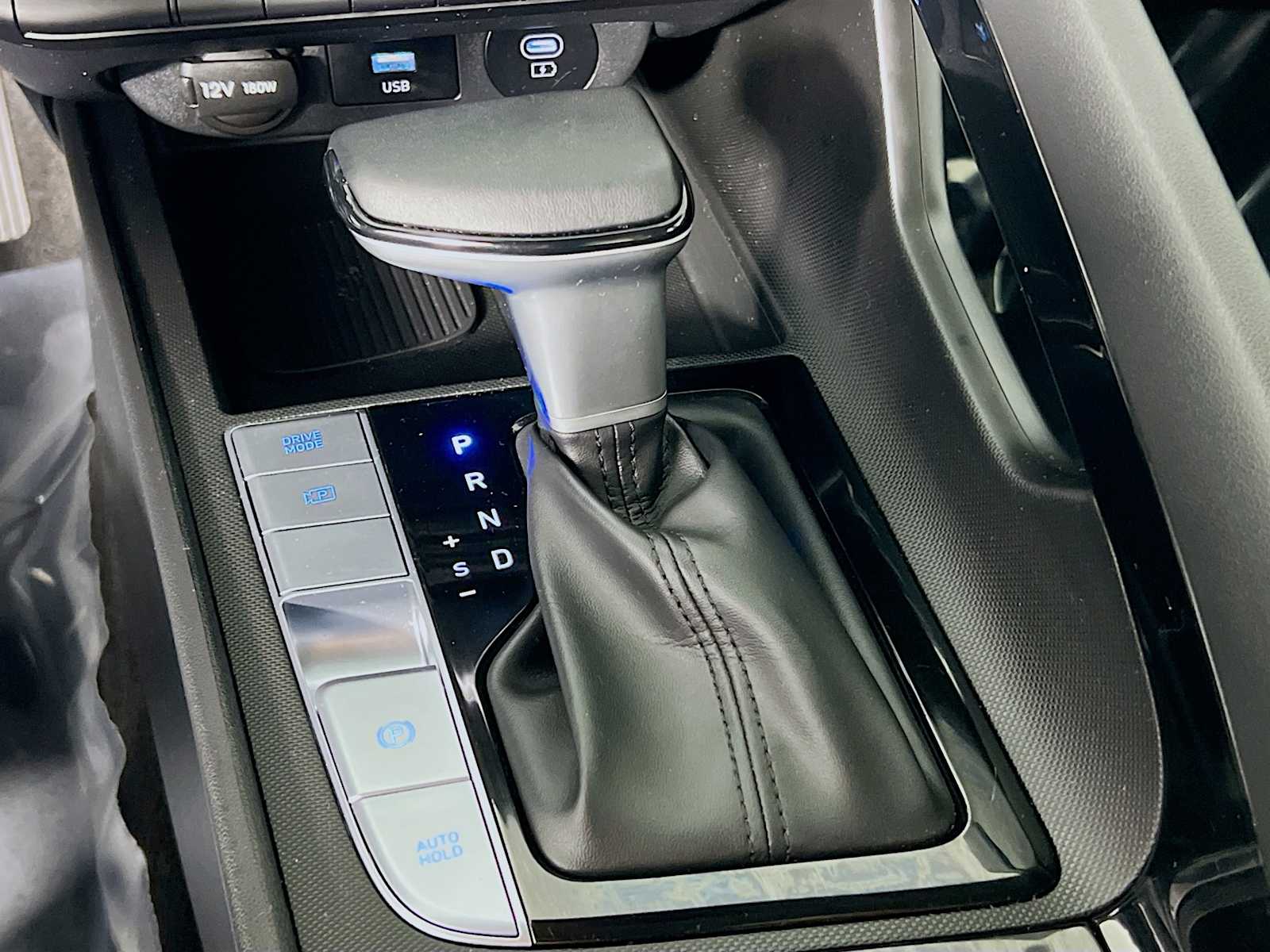 2024 Hyundai Elantra SEL - Photo 17