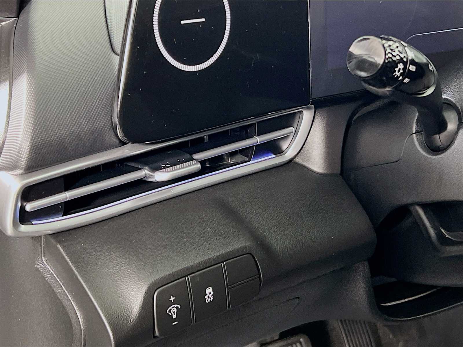 2024 Hyundai Elantra SEL - Photo 10