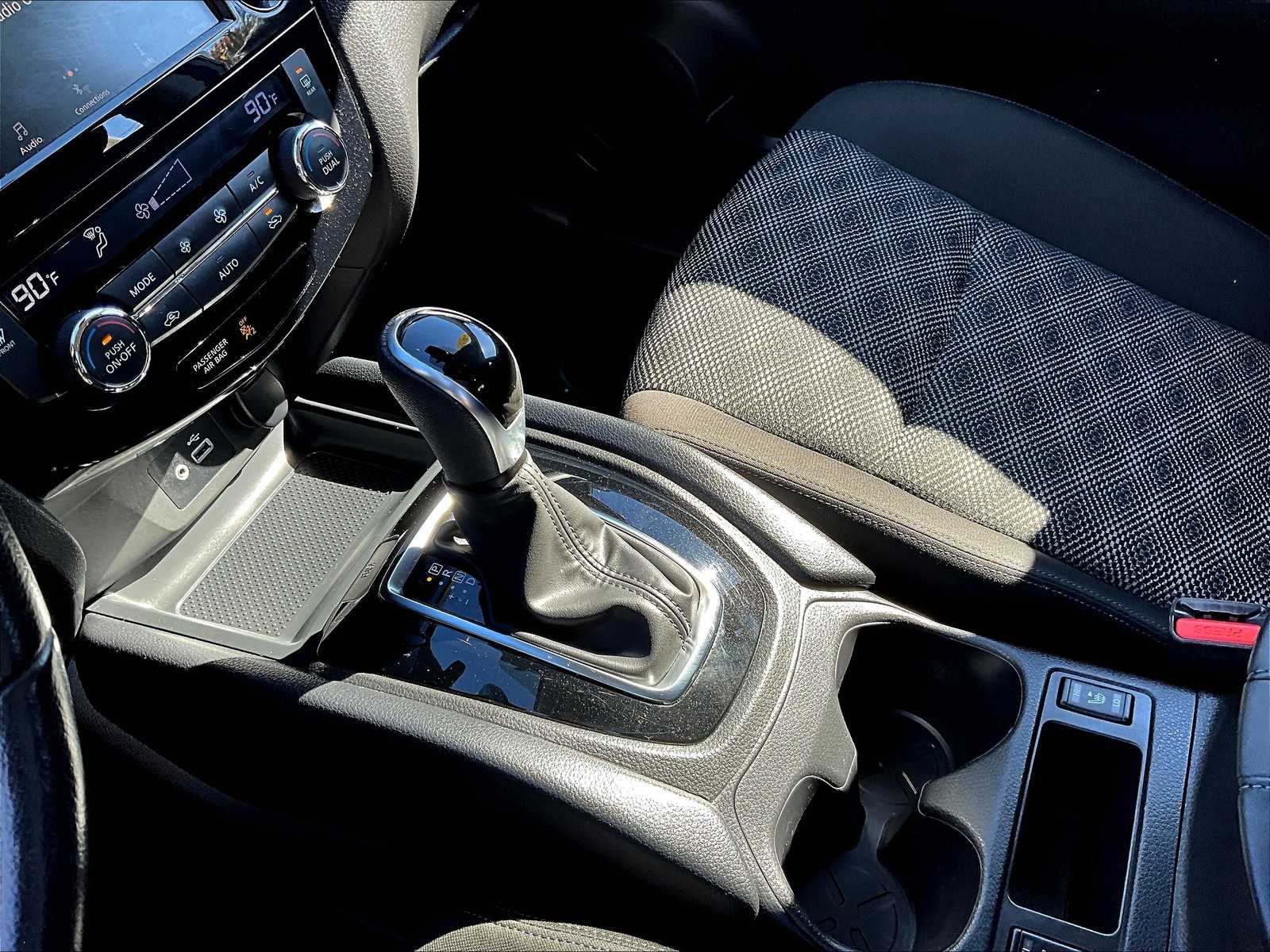 2021 Nissan Rogue Sport SV - Photo 20