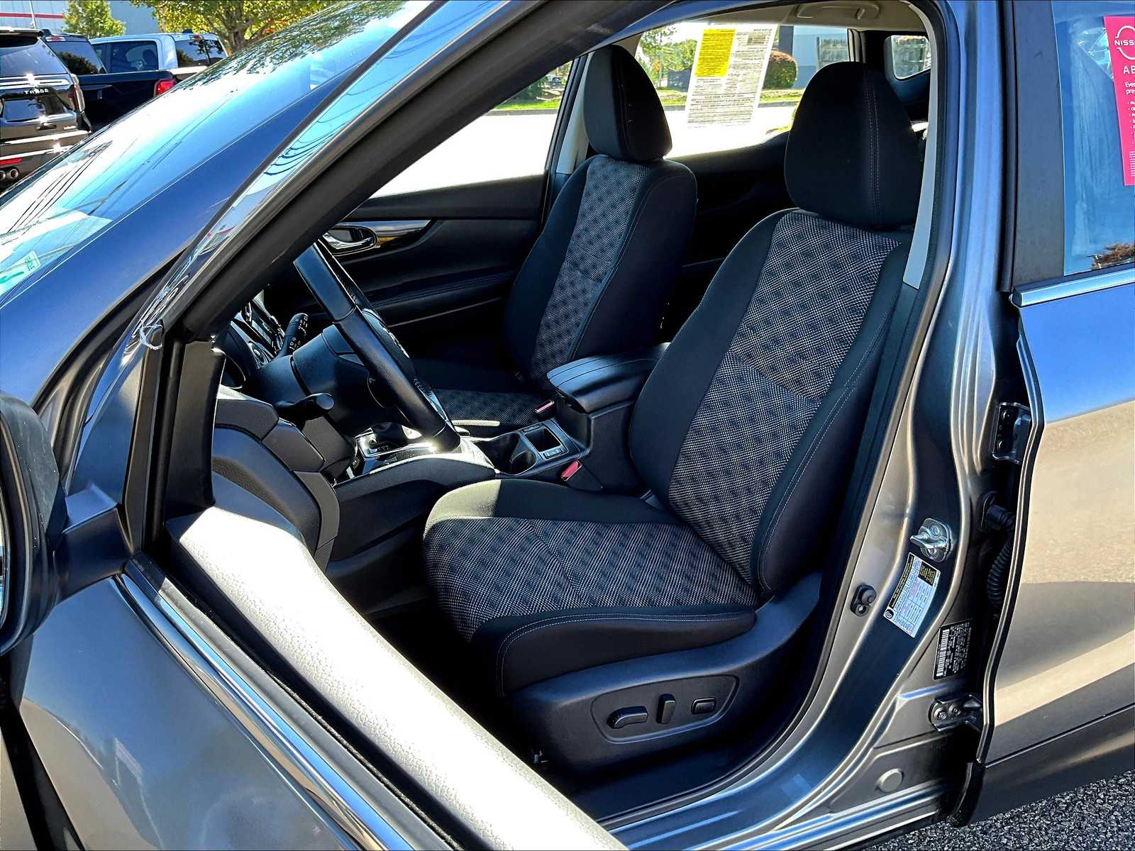 2021 Nissan Rogue Sport SV - Photo 10