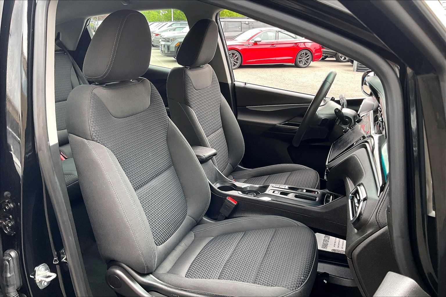 2023 Chevrolet Bolt EV 1LT - Photo 11