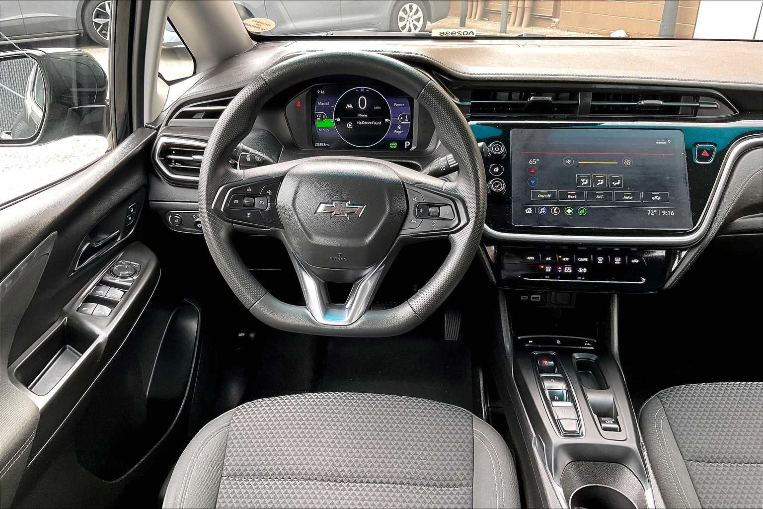 2023 Chevrolet Bolt EV 1LT - Photo 17