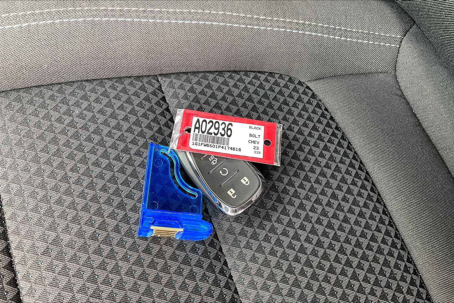 2023 Chevrolet Bolt EV 1LT - Photo 30