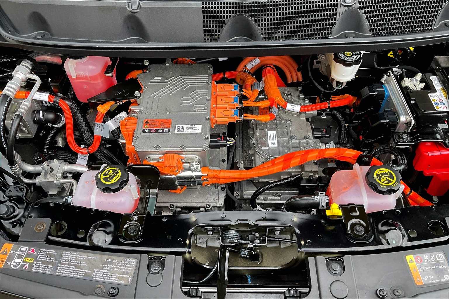 2023 Chevrolet Bolt EV 1LT - Photo 34