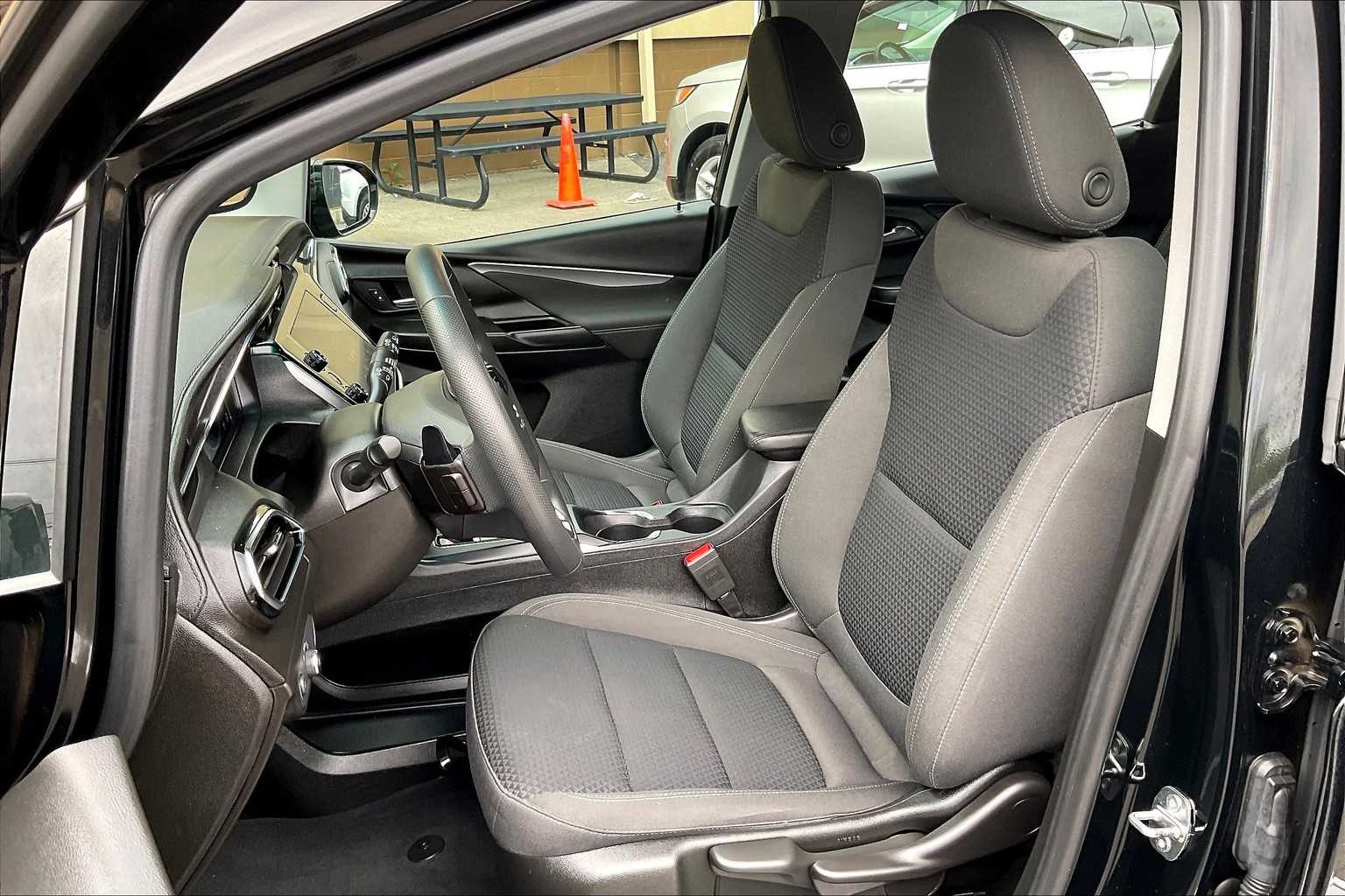 2023 Chevrolet Bolt EV 1LT - Photo 10
