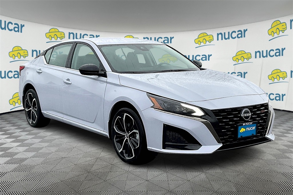 2025 Nissan Altima 2.5 SR
