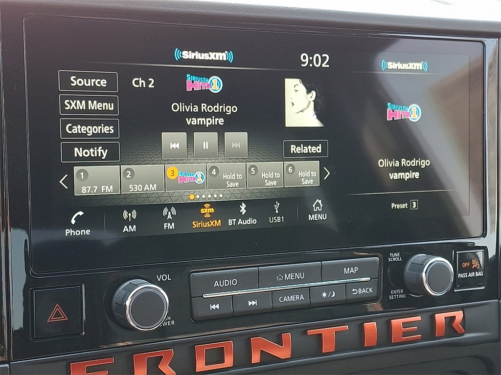 2025 Nissan Frontier PRO-4X - Photo 12