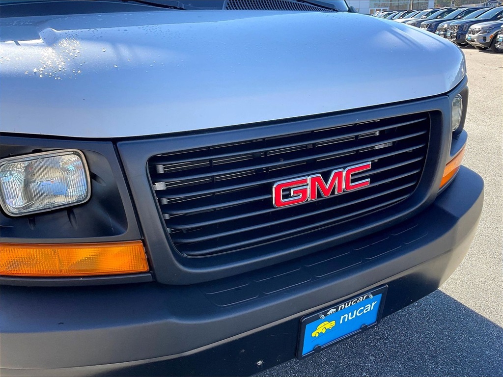 2017 GMC Savana 2500 Work Van - Photo 23