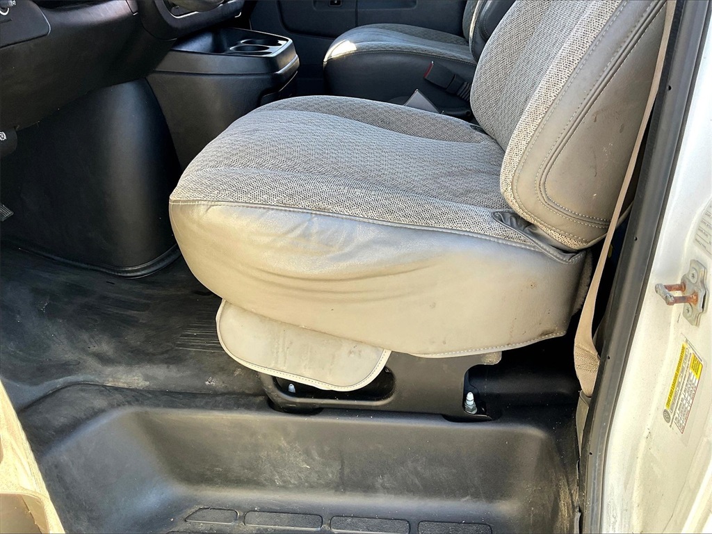 2017 GMC Savana 2500 Work Van - Photo 27