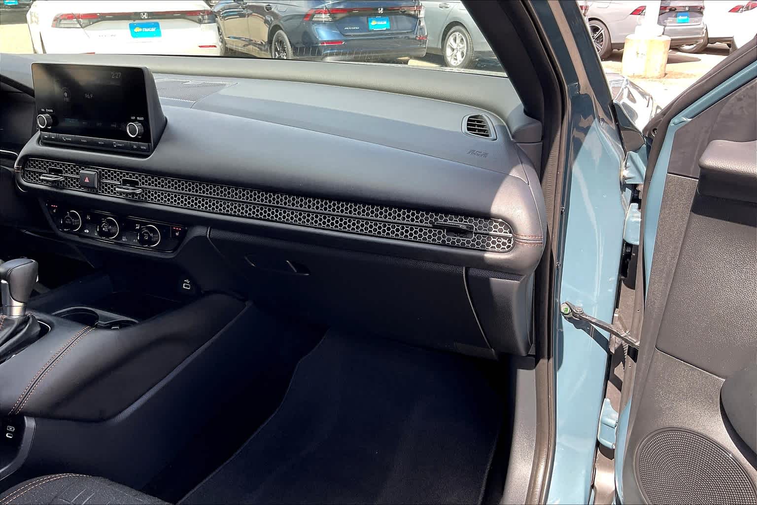 2025 Honda HR-V Sport - Photo 13