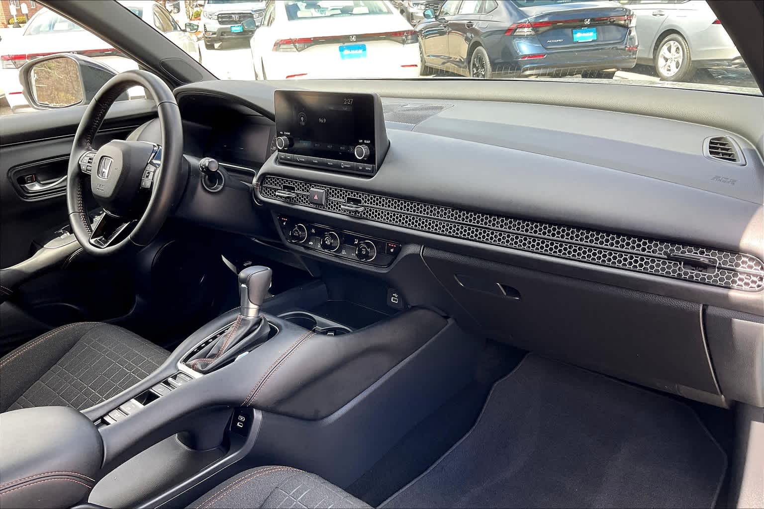 2025 Honda HR-V Sport - Photo 14