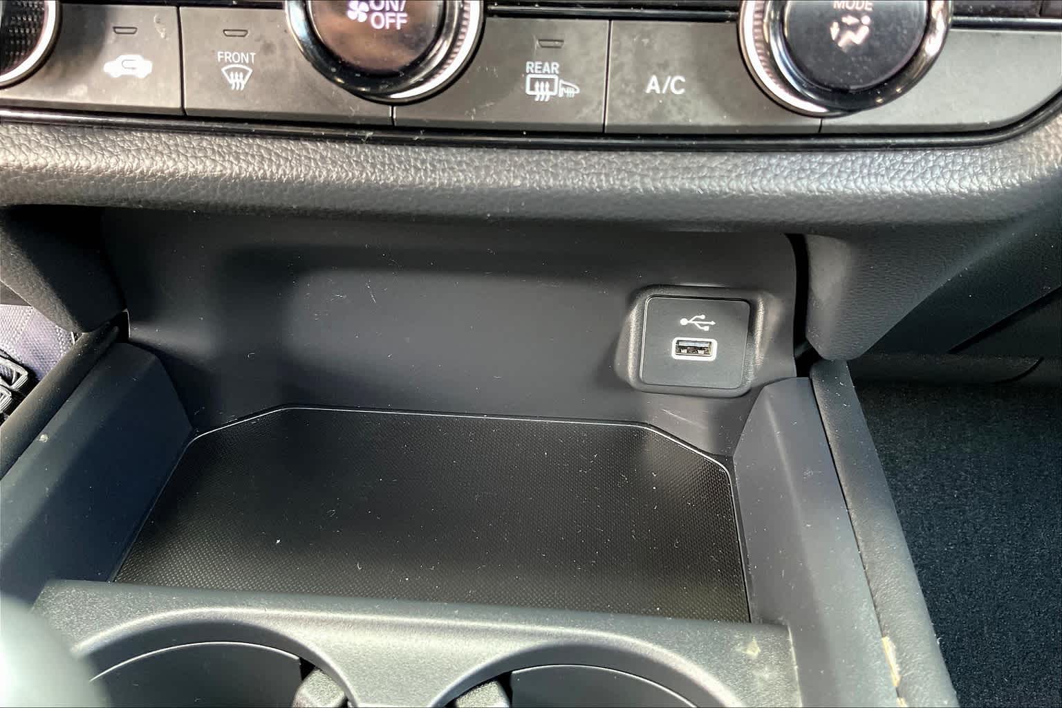 2025 Honda HR-V Sport - Photo 25