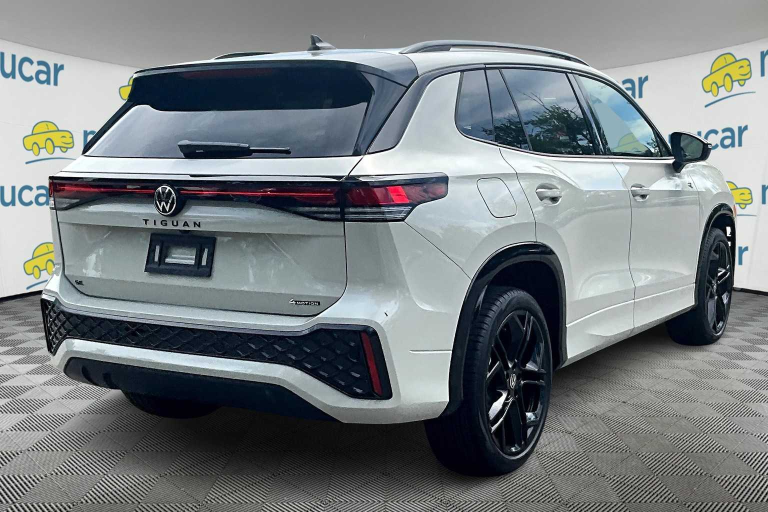 2025 Volkswagen Tiguan SE R-Line Black - Photo 7