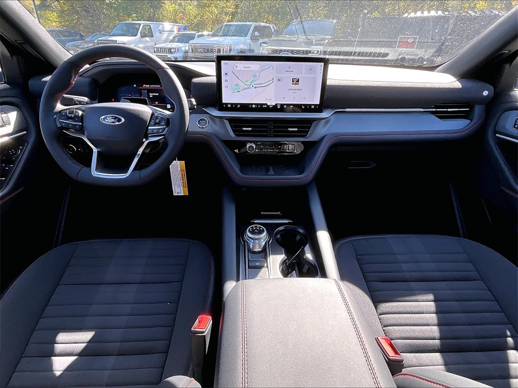 2025 Ford Explorer ST-Line - Photo 6
