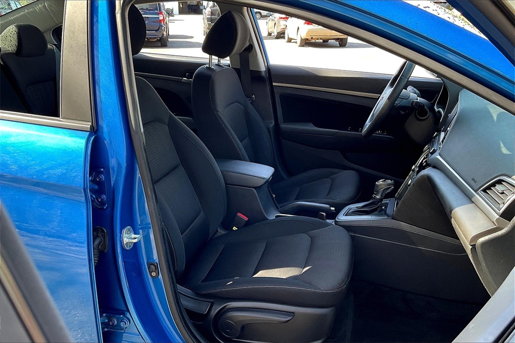 2017 Hyundai Elantra Value Edition - Photo 11