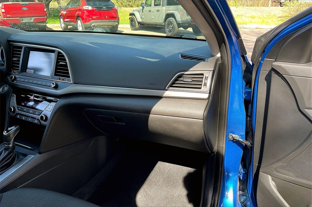 2017 Hyundai Elantra Value Edition - Photo 12