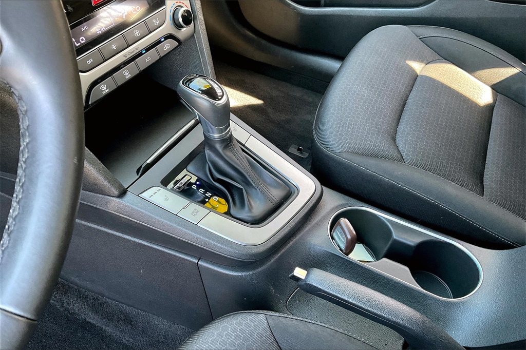 2017 Hyundai Elantra Value Edition - Photo 19