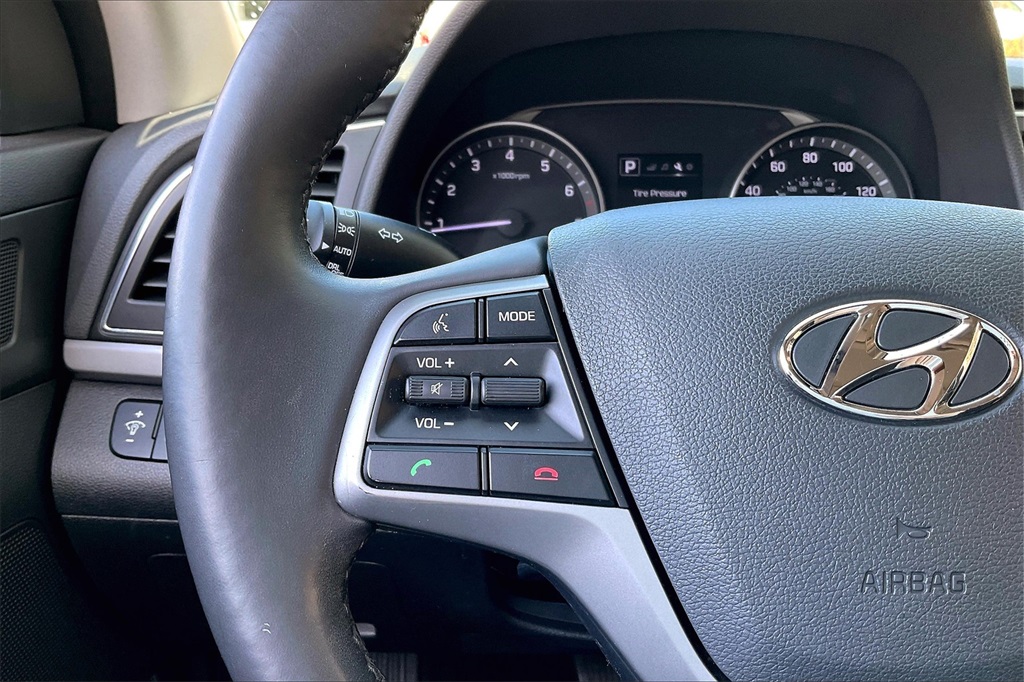 2017 Hyundai Elantra Value Edition - Photo 22