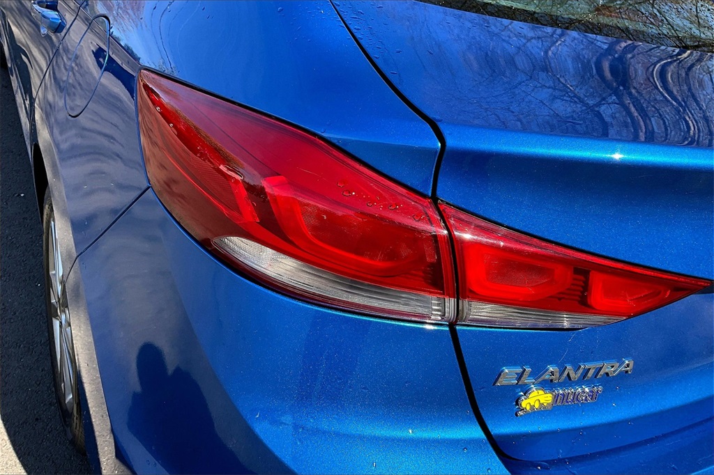 2017 Hyundai Elantra Value Edition - Photo 30