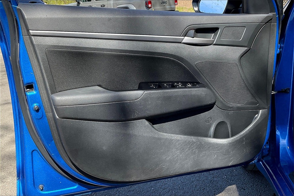 2017 Hyundai Elantra Value Edition - Photo 9