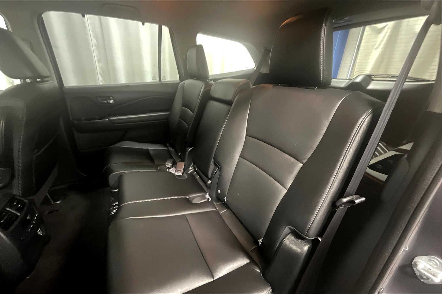 2022 Honda Pilot Special Edition - Photo 15