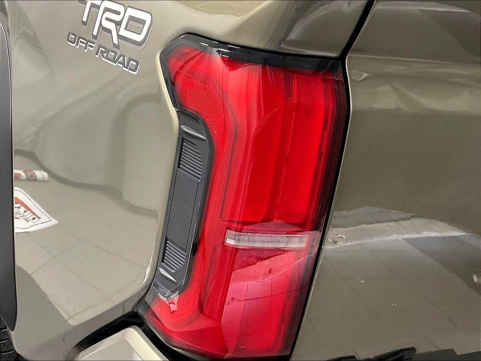 2025 Toyota Tacoma TRD Off Road - Photo 34