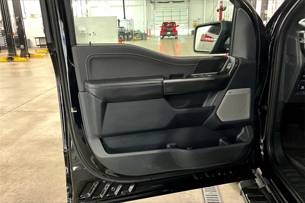 2023 Ford F-150 XL - Photo 9