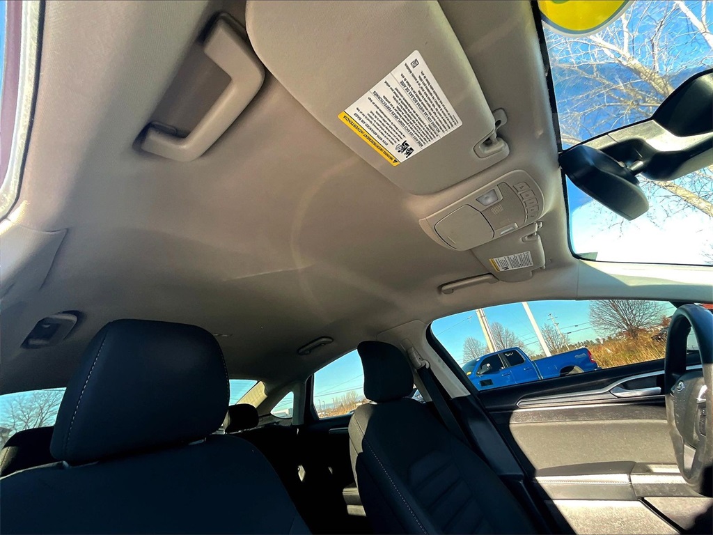 2019 Ford Fusion SE - Photo 22